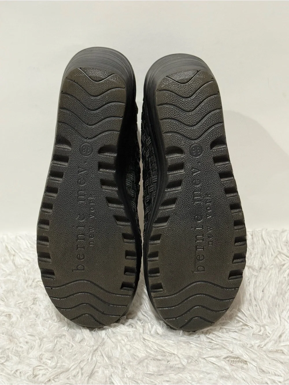 bernie mev. Black Woven Elastic Wedge Sandals Size 38 US7.5